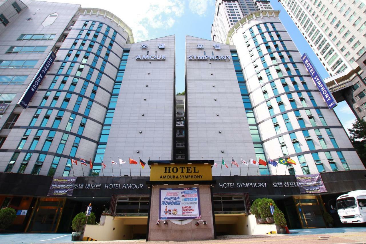 Symphony Hotel Suwon Bagian luar foto